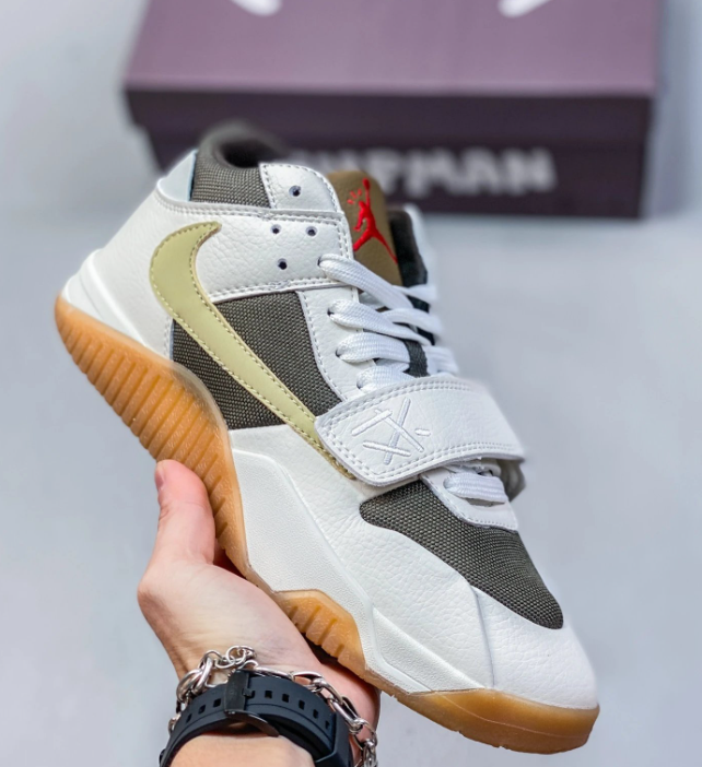 Travis Scott x Fragment Design x  Air Jordan 1 Low OG SP  Shoes