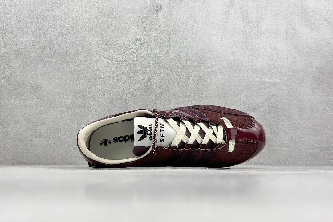 Adidas Country Shoes