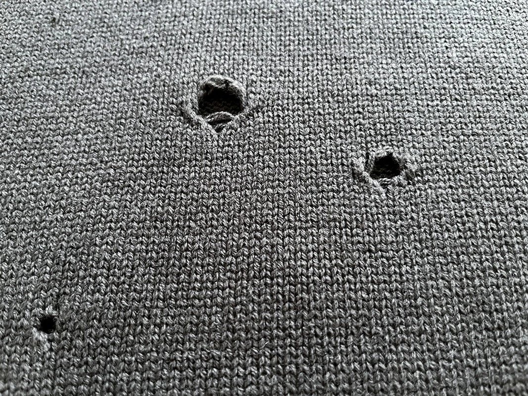 UMTCar sweater
