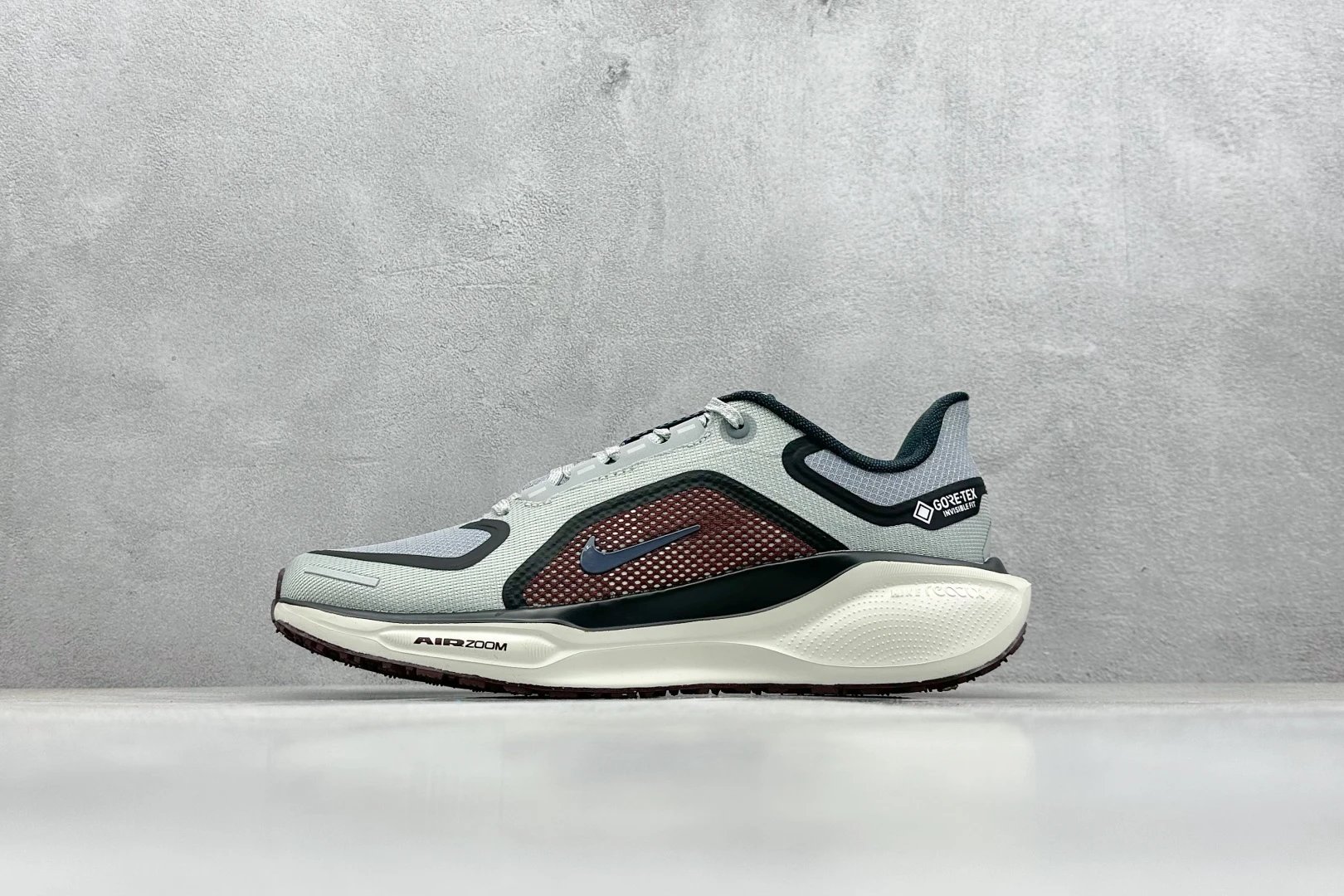 Nike Zom 41 Shoes