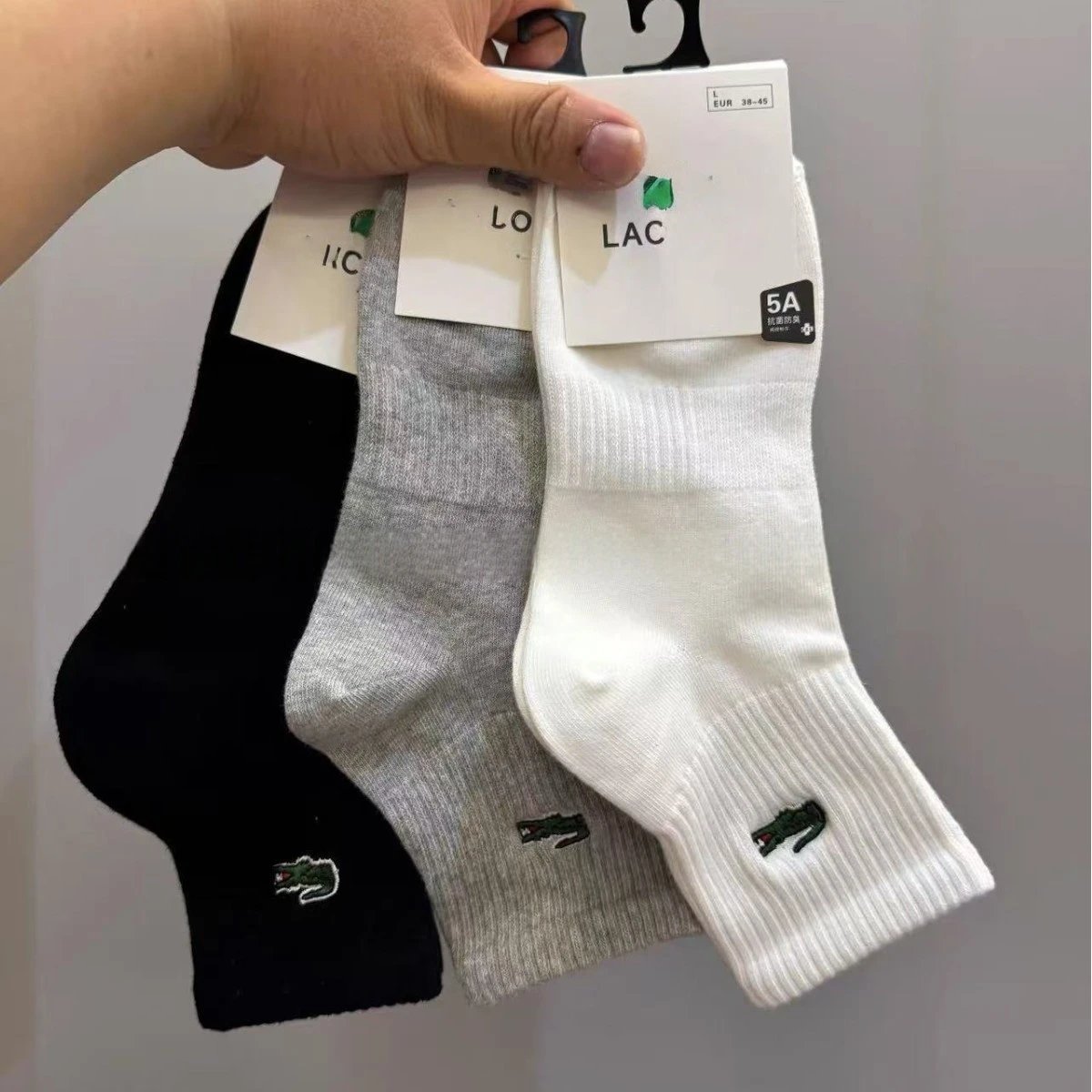 Men's mid-calf socks fall and winter models with models of socks new embroidery men and women cotton socks