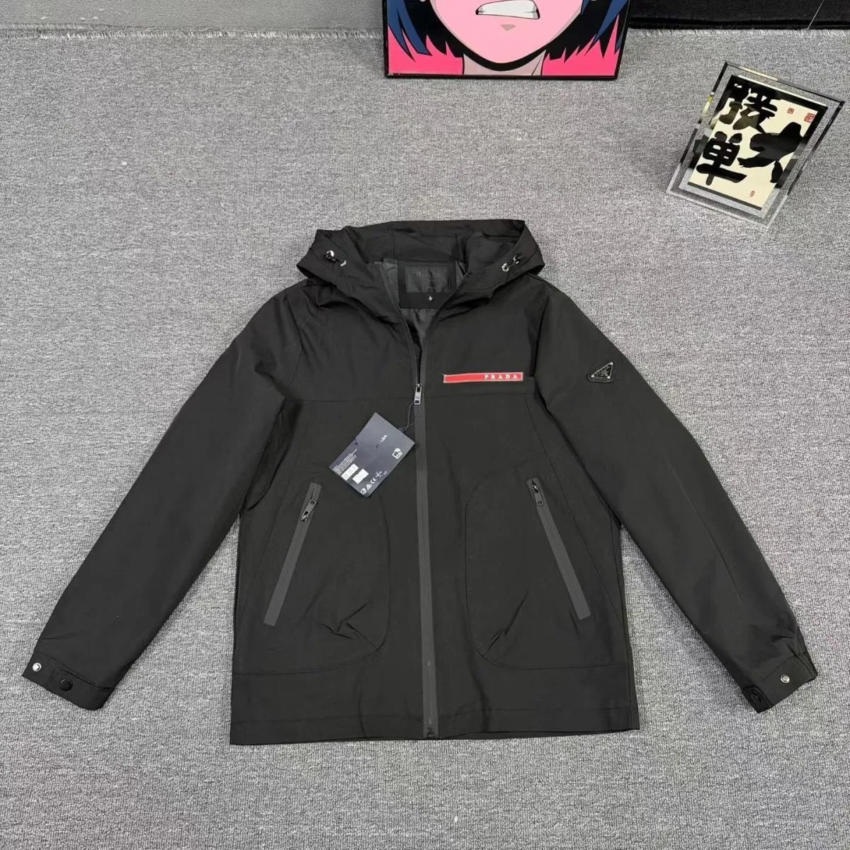 02-Prada