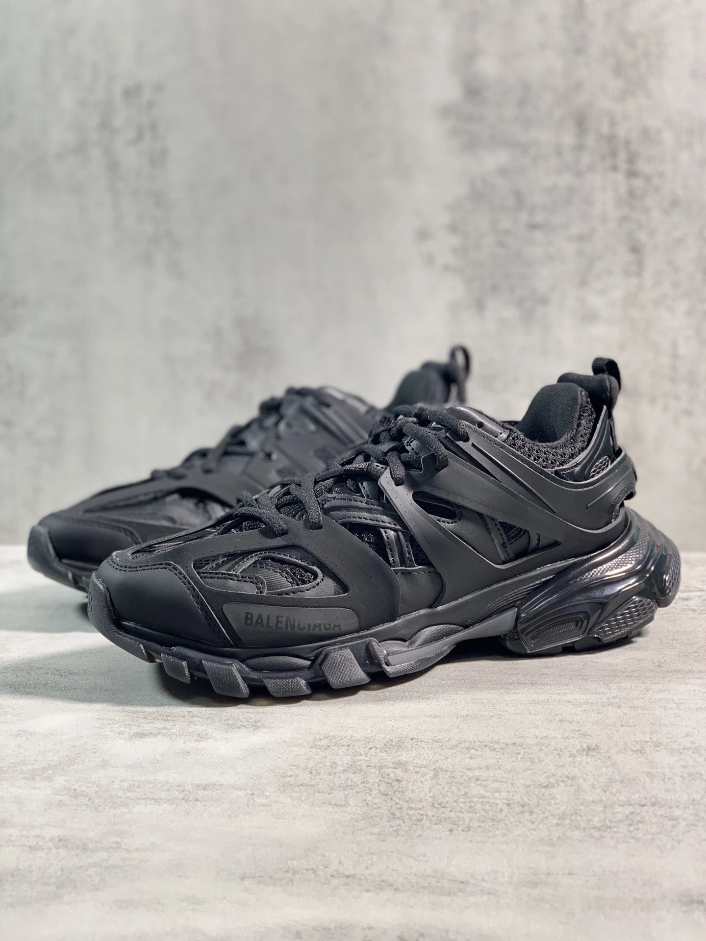 Balenciaga Track 2 White Gray Chunky Sneakers - 7