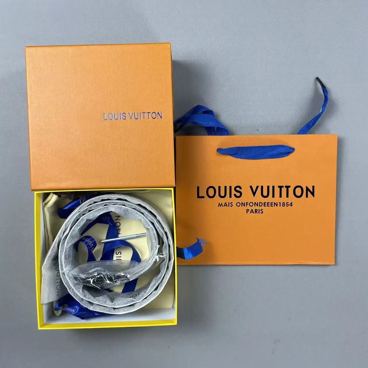 Louis Vuitton Damier Graphite Gray Reversible Belt