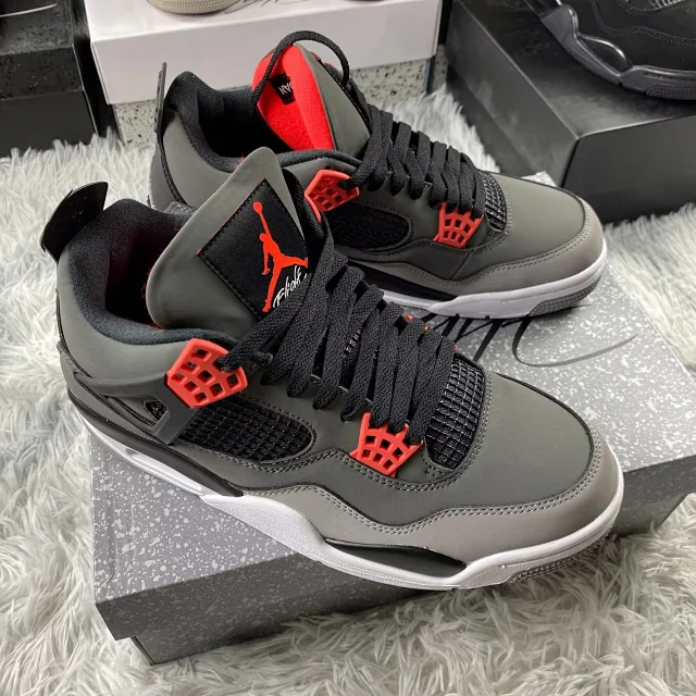Jordan Sneakers Air 4 product detail image 5