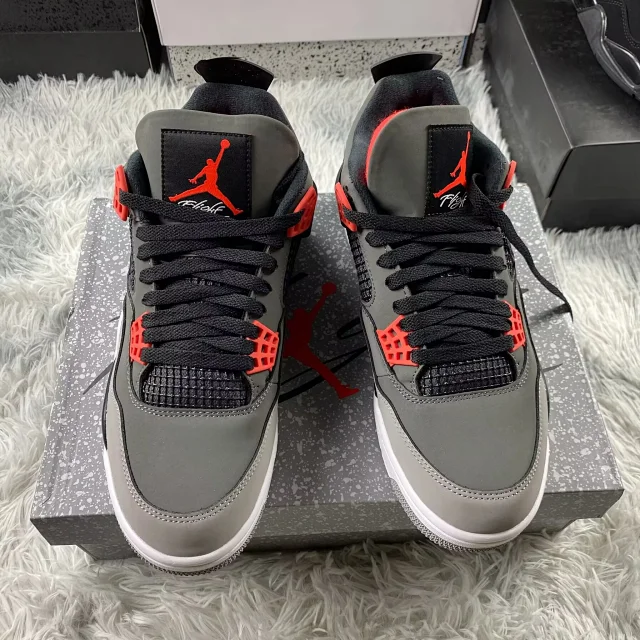 Jordan Sneakers Air 4 product detail image 4