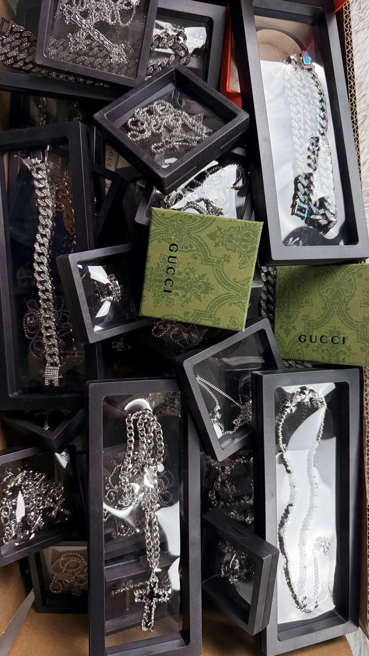 PD Heritage Famous Brand jewelry is completely distilled and cannot be turned or exported