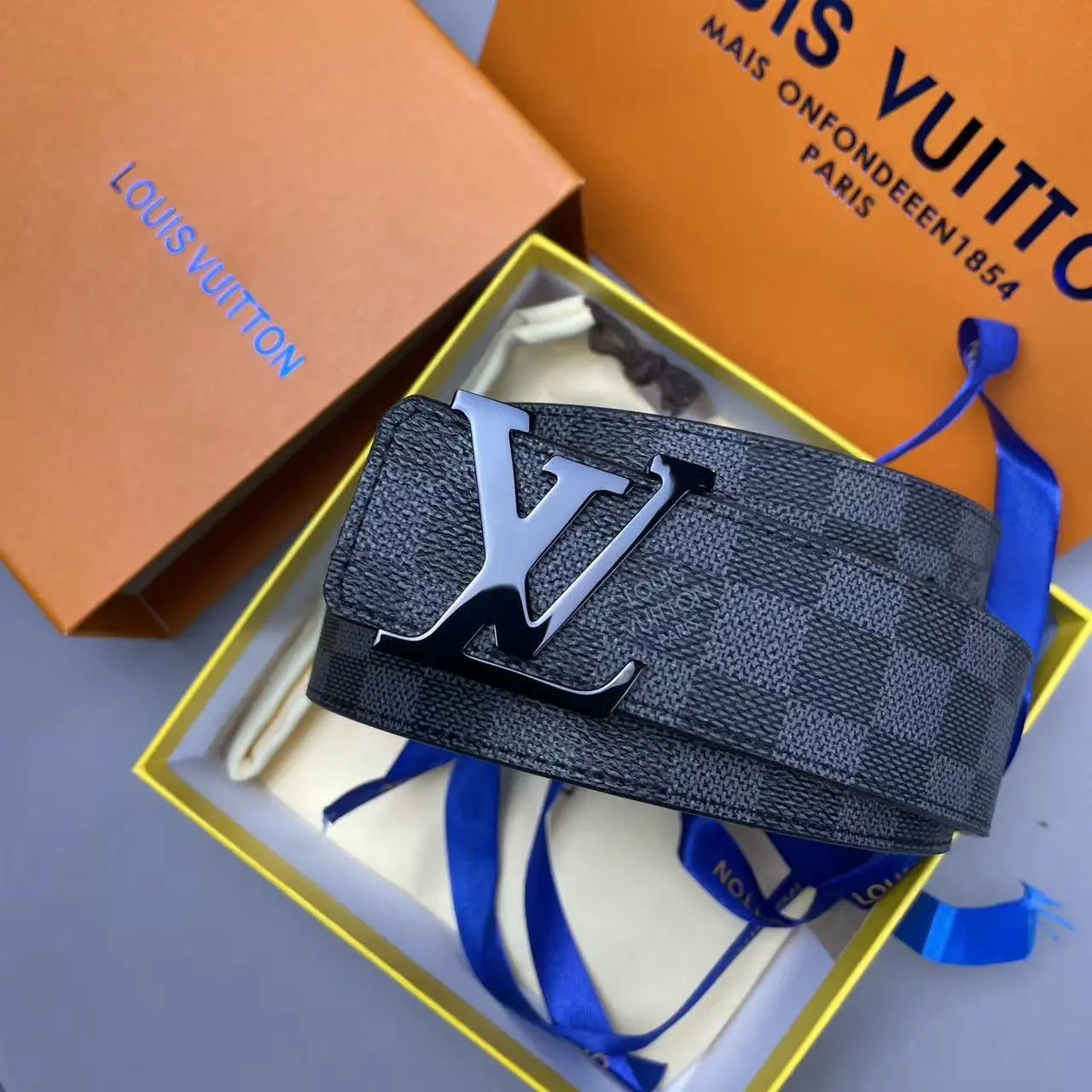 Louis Vuitton Damier Graphite Gray Reversible Belt