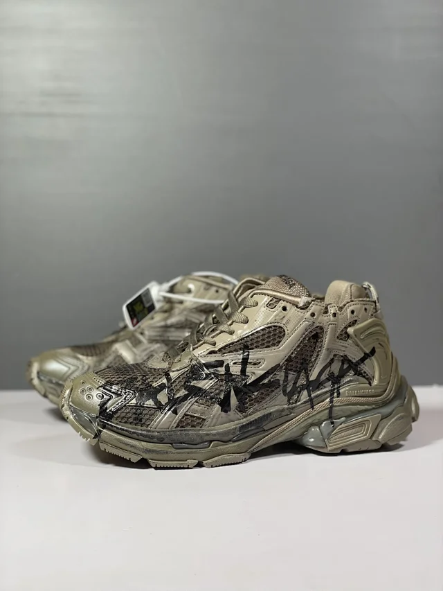 Balenciaga Sneakers Chunky mesh panel product detail image 10