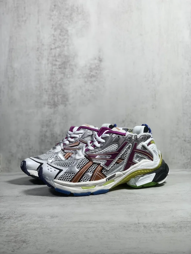 Balenciaga Sneakers Chunky mesh panel product detail image 11