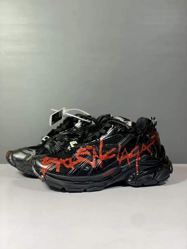 Balenciaga Sneakers Chunky mesh panel product detail image 3