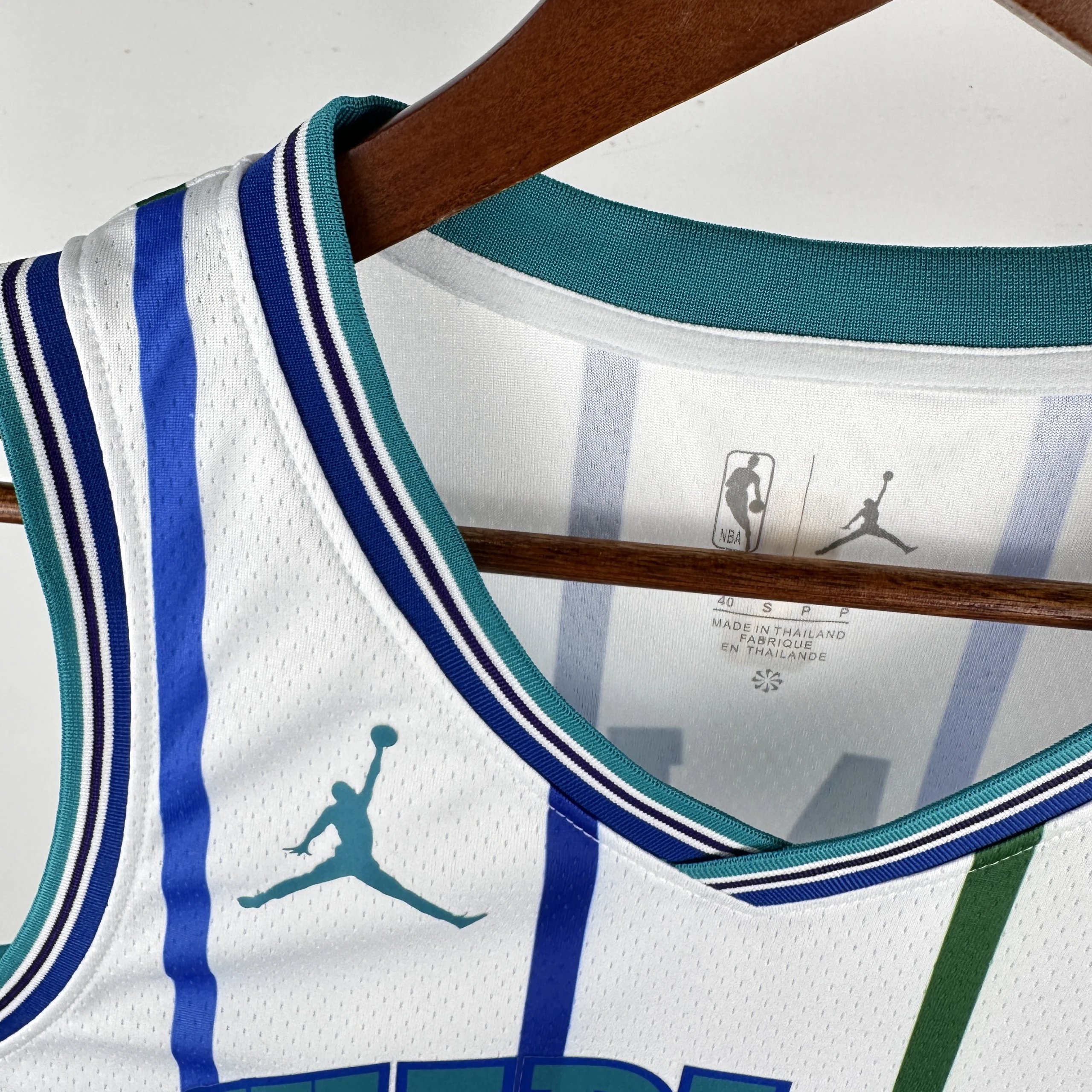 Air Jordan Charlotte Hornets City Edition Jersey White - 4