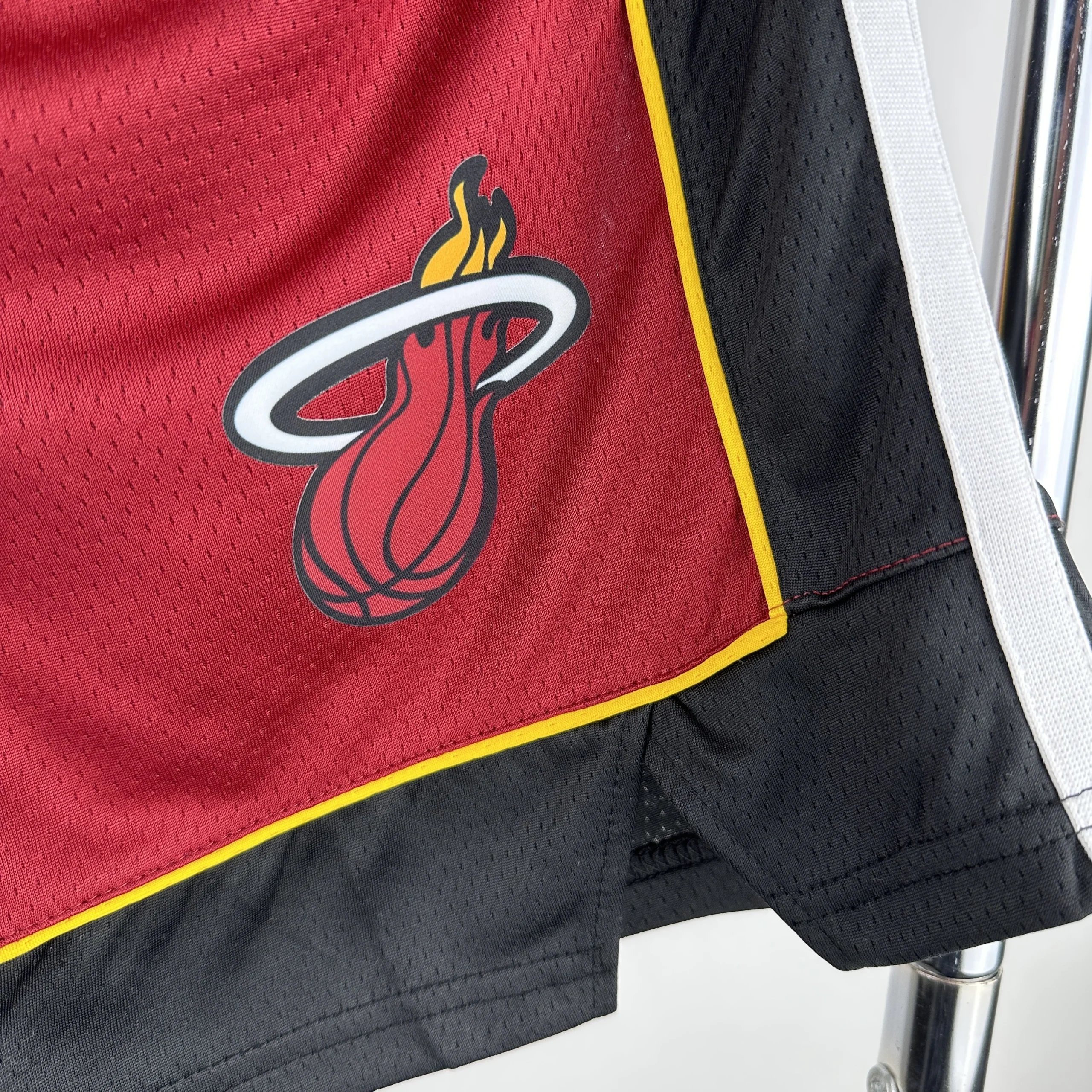 Air Jordan Miami Heat Swingman Shorts Burgundy - 9