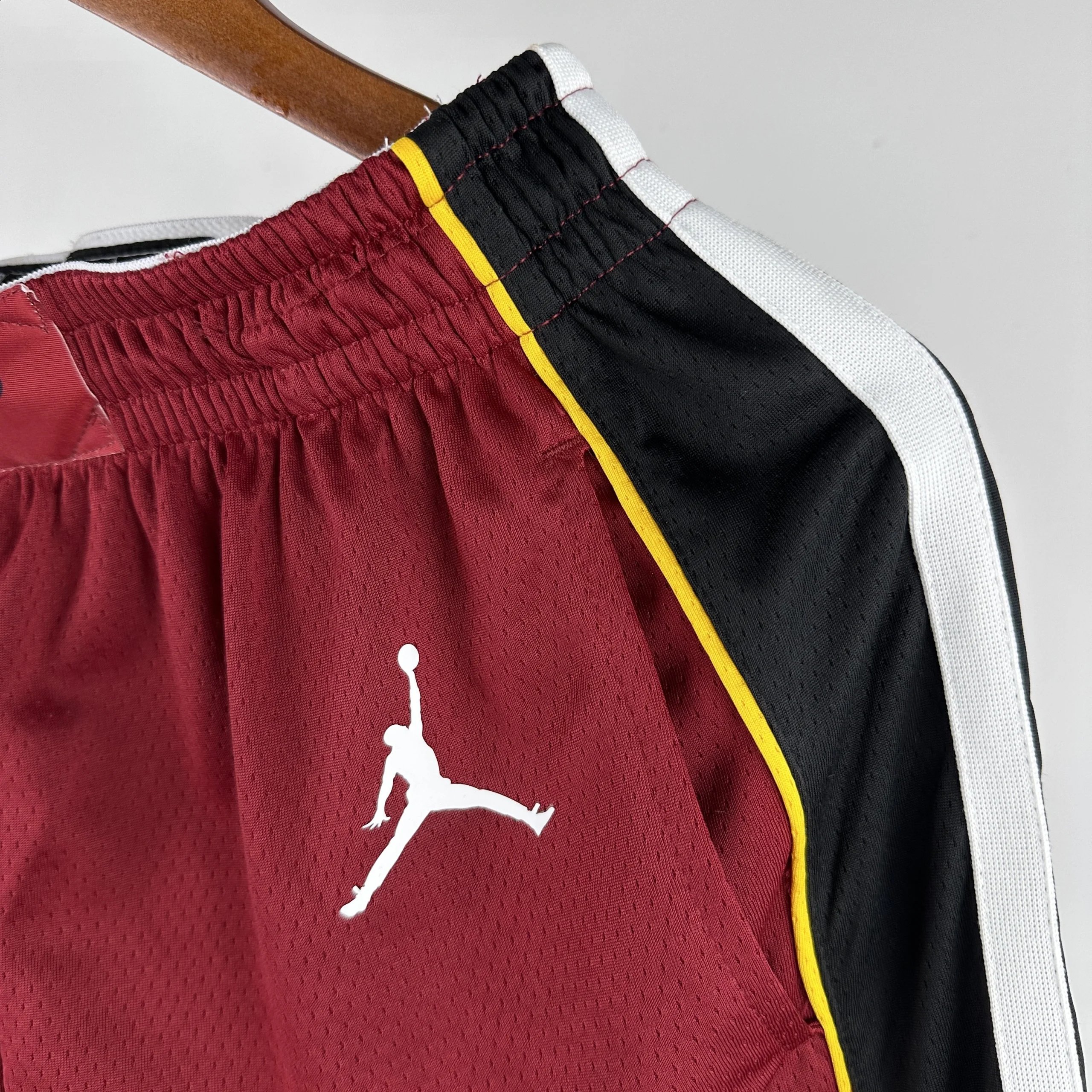 Air Jordan Miami Heat Swingman Shorts Burgundy - 10