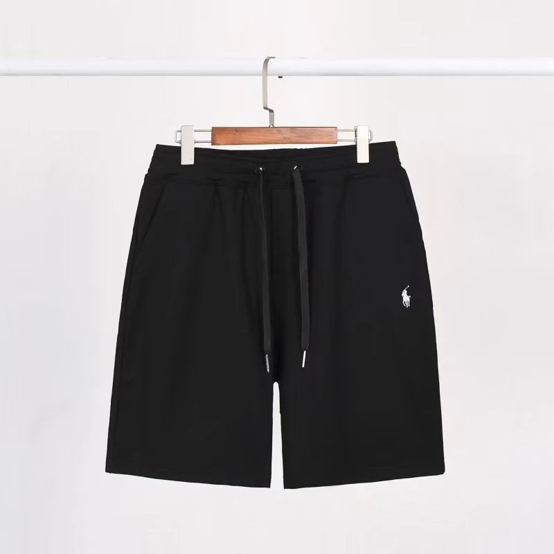 Shorts in black and white