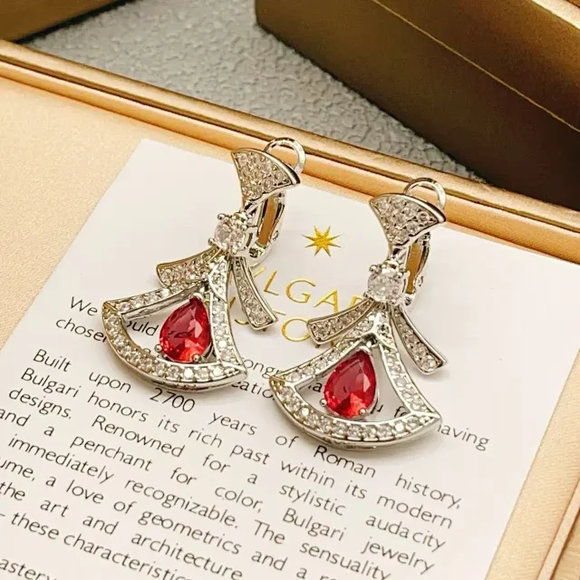 Chanel Jewelry Assorted Earrings product detail image 13