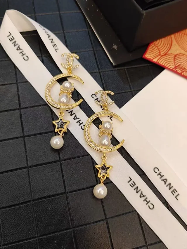 Chanel Jewelry Earrings product detail image 7