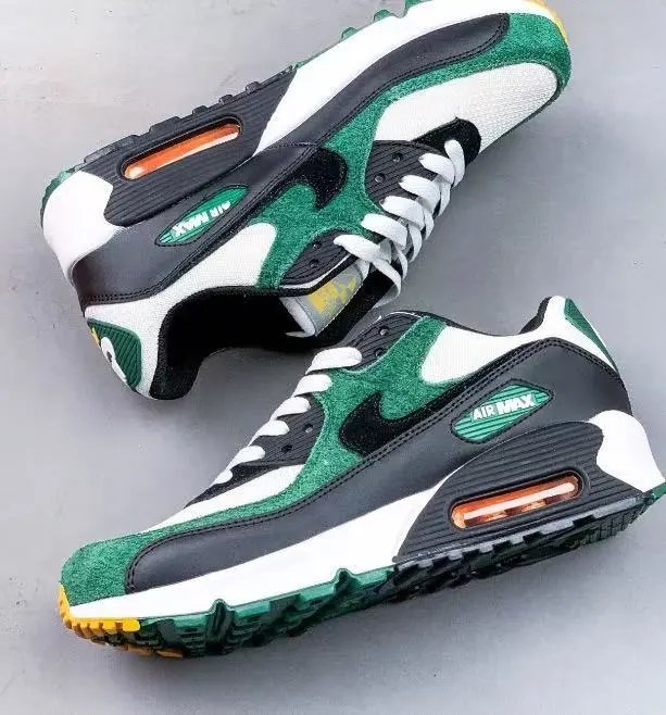 Nike Sneakers Air Max 90 — 37