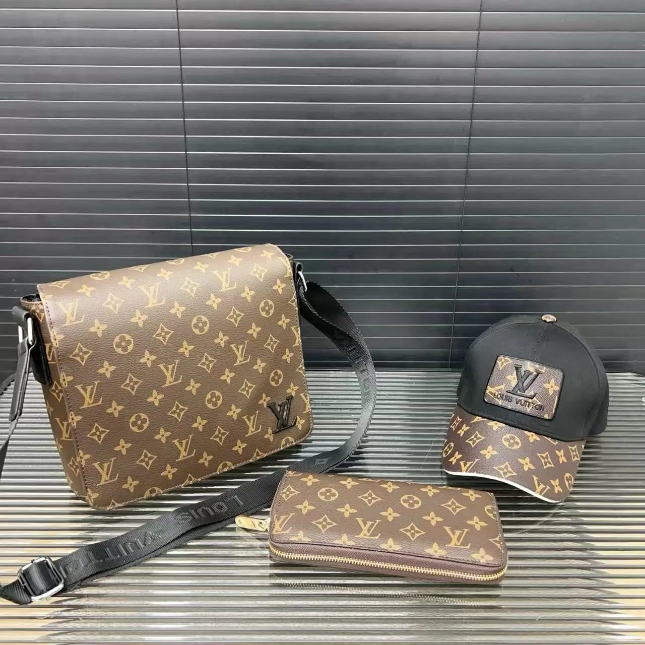 Louis Vuitton Handbags Monogram Tote Bag Set — 40