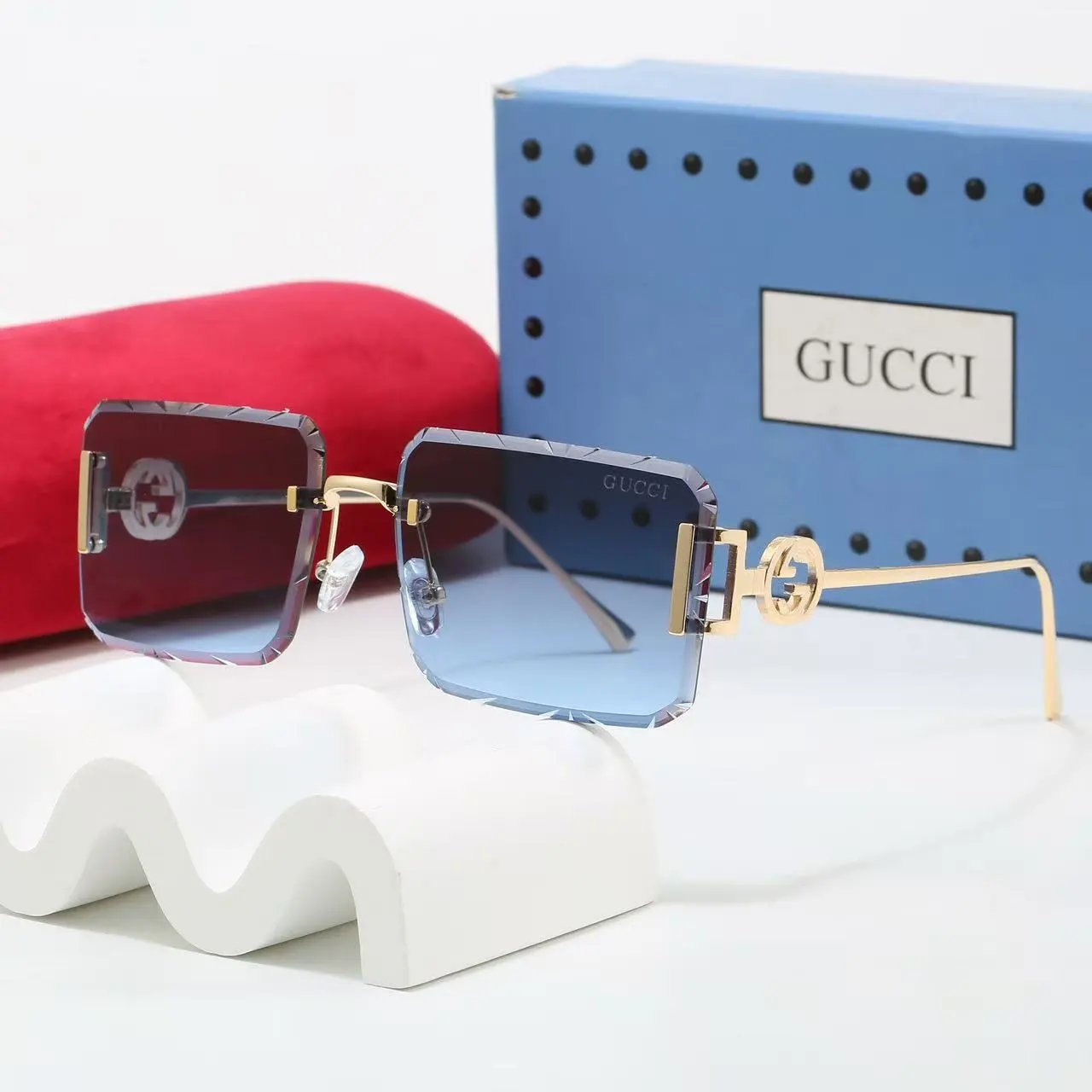 Gucci Eyewear 2293 Oversized Square Sunglasses — 36