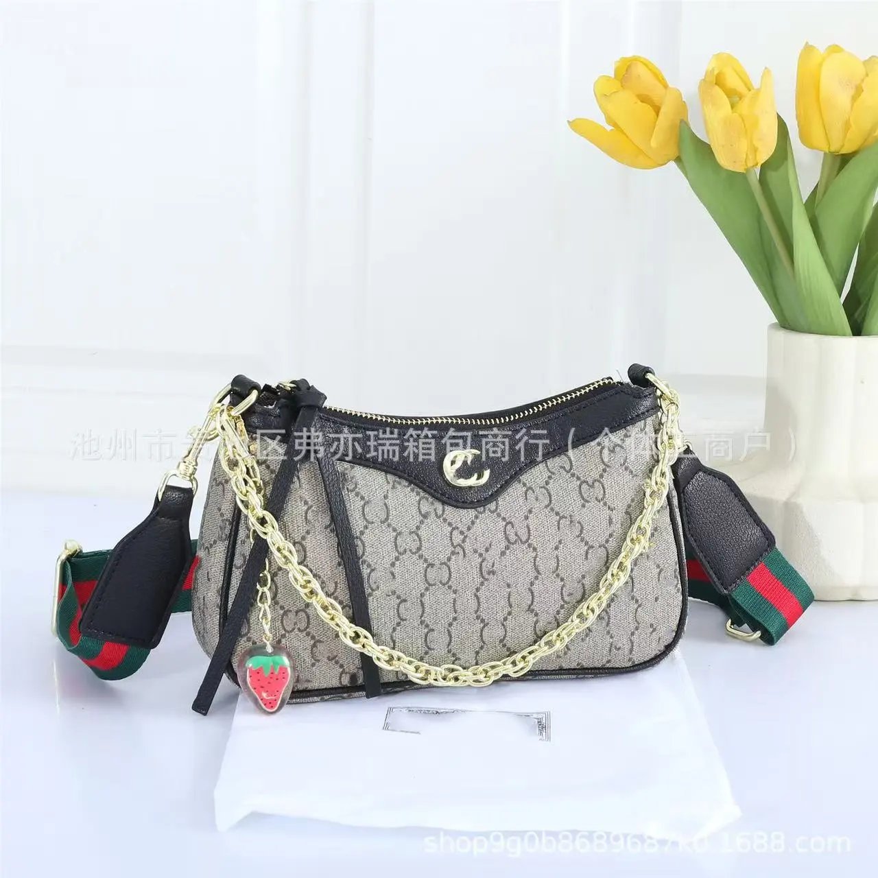 Gucci Crossbody Bags Chain-strap flap with GG monogram or quilted double-G hardware — Six: 24*6*14