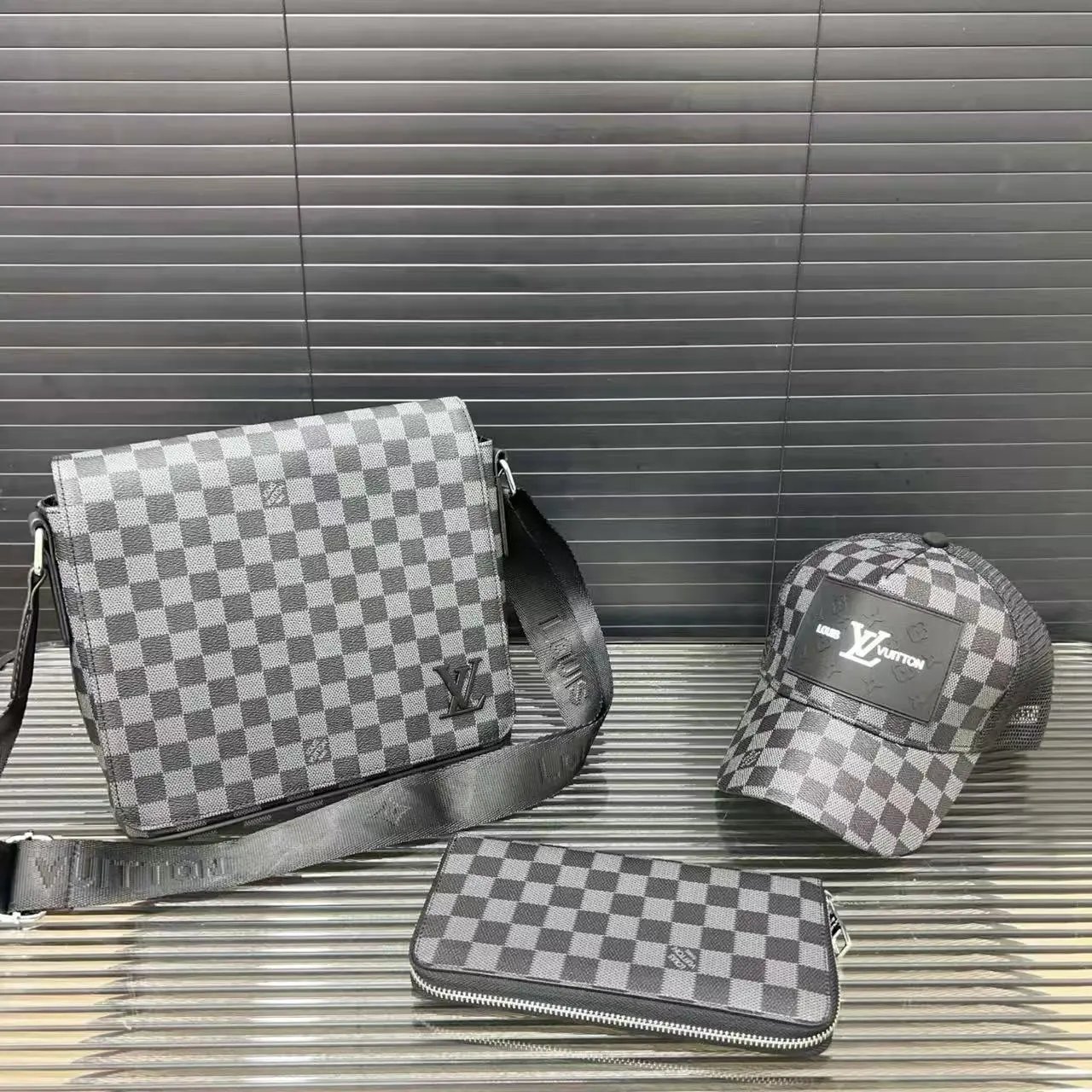 Louis Vuitton Wallets & Card Holders Monogram bifold and long — 36