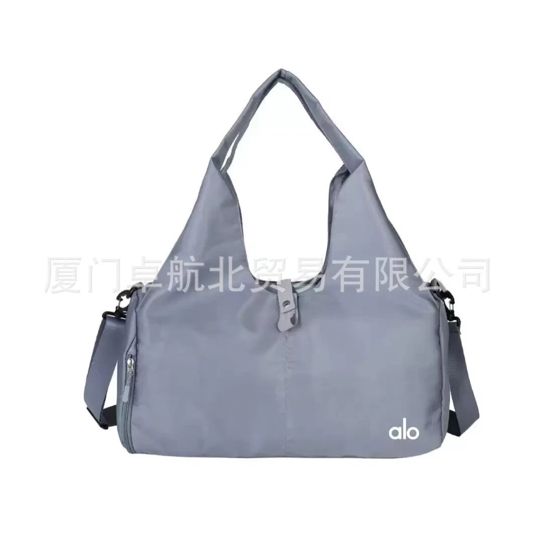 Alo Shoulder Bags Snake-Print Tote — 19