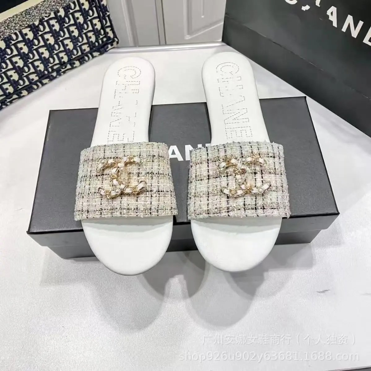 Saint Laurent Sandals Flat slide with gold YSL logo and wide strap — 28