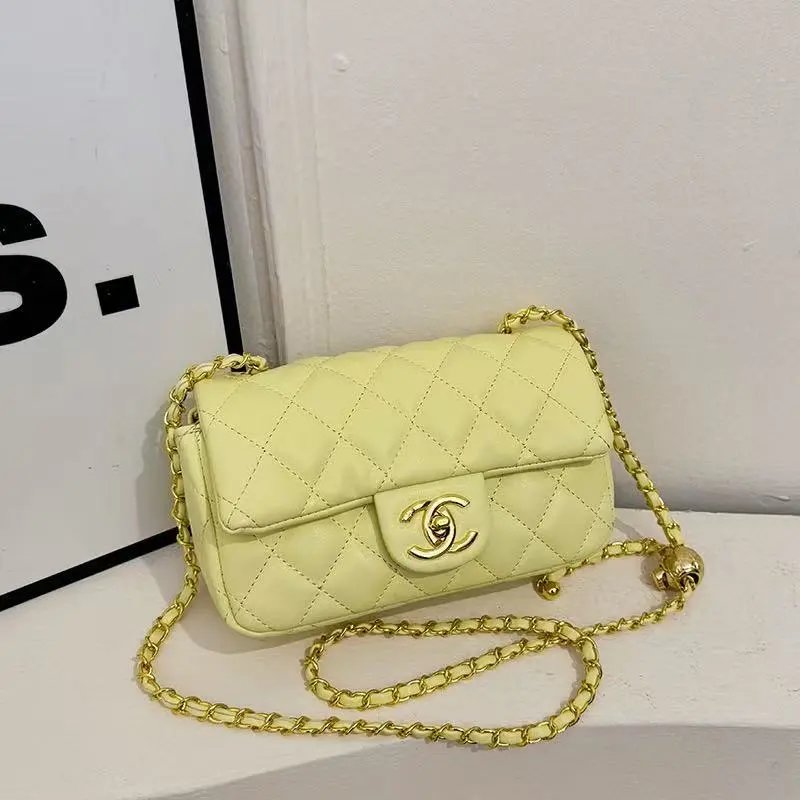 Chanel Shoulder Bags Quilted Chain Bag with Interlocking CC Clasp — 6(21*13*7cm)