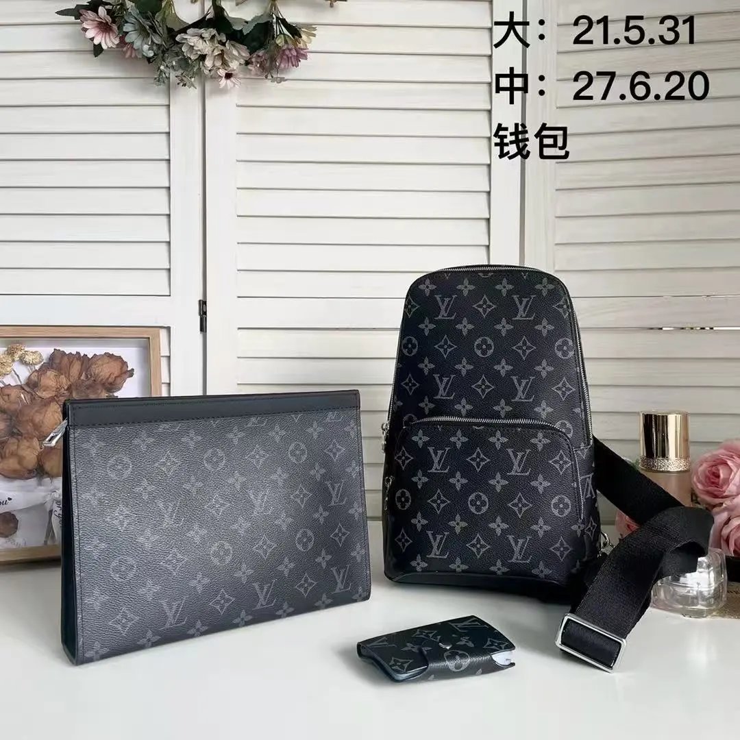 Louis Vuitton Crossbody Bags Monogram Zip Bag — 32