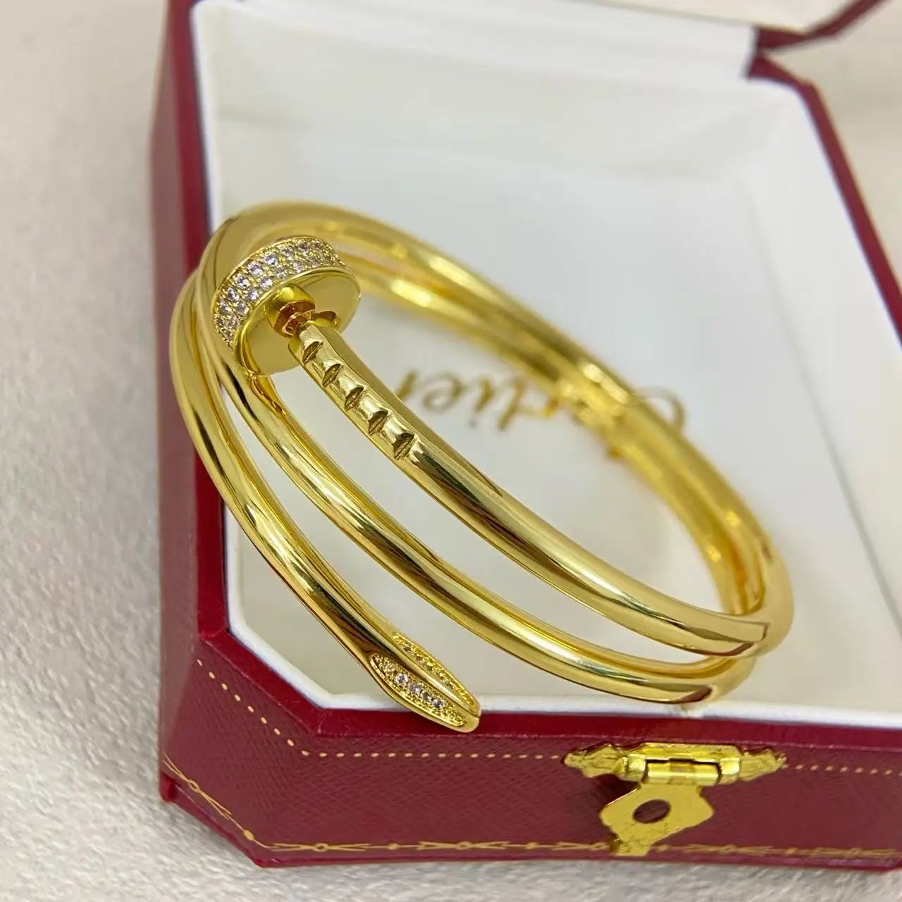 Cartier Jewelry LOVE bracelet with diamond-set screw motifs — 26