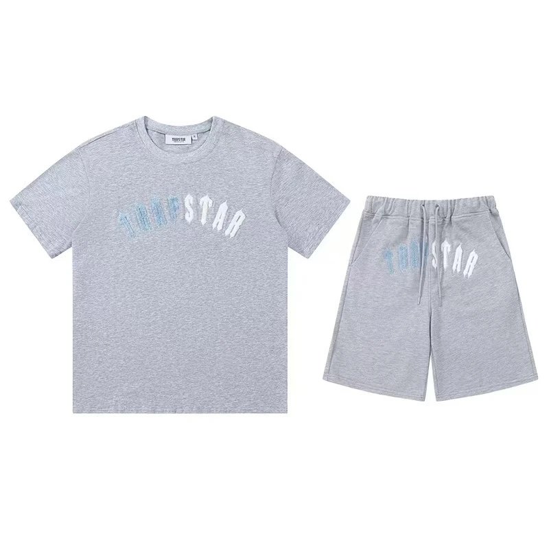 Trapstar Matching Sets Graphic T-Shirt and Shorts Set — 23