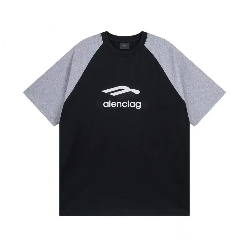 Balenciaga T-Shirts Oversized short-sleeve T-shirt with distressed logo print — 29