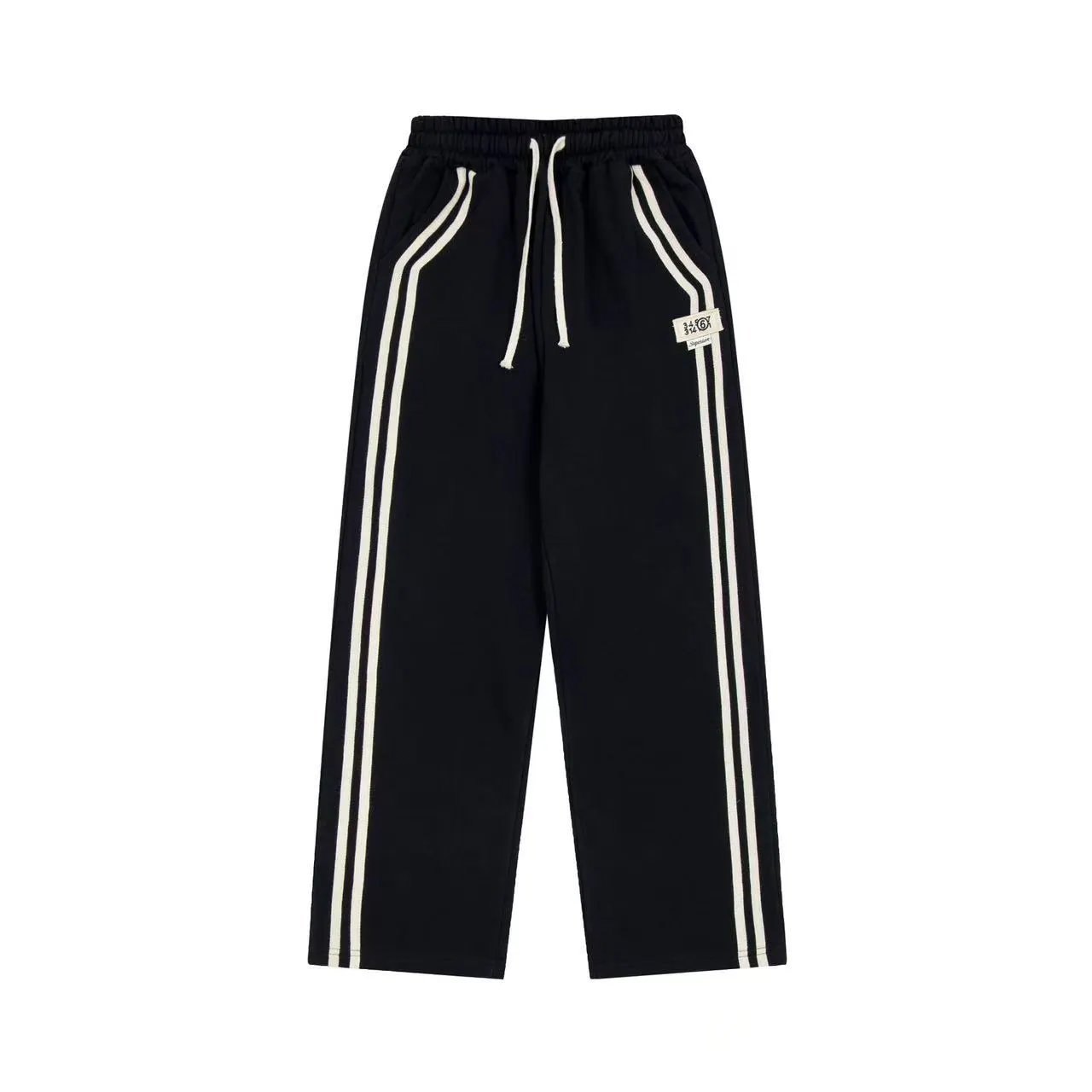 Maison Margiela Shorts Elastic-Waist Numeric Logo Graphic — 32