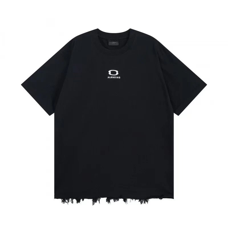 Balenciaga T-Shirts Oversized short-sleeve T-shirt with distressed logo print — 31