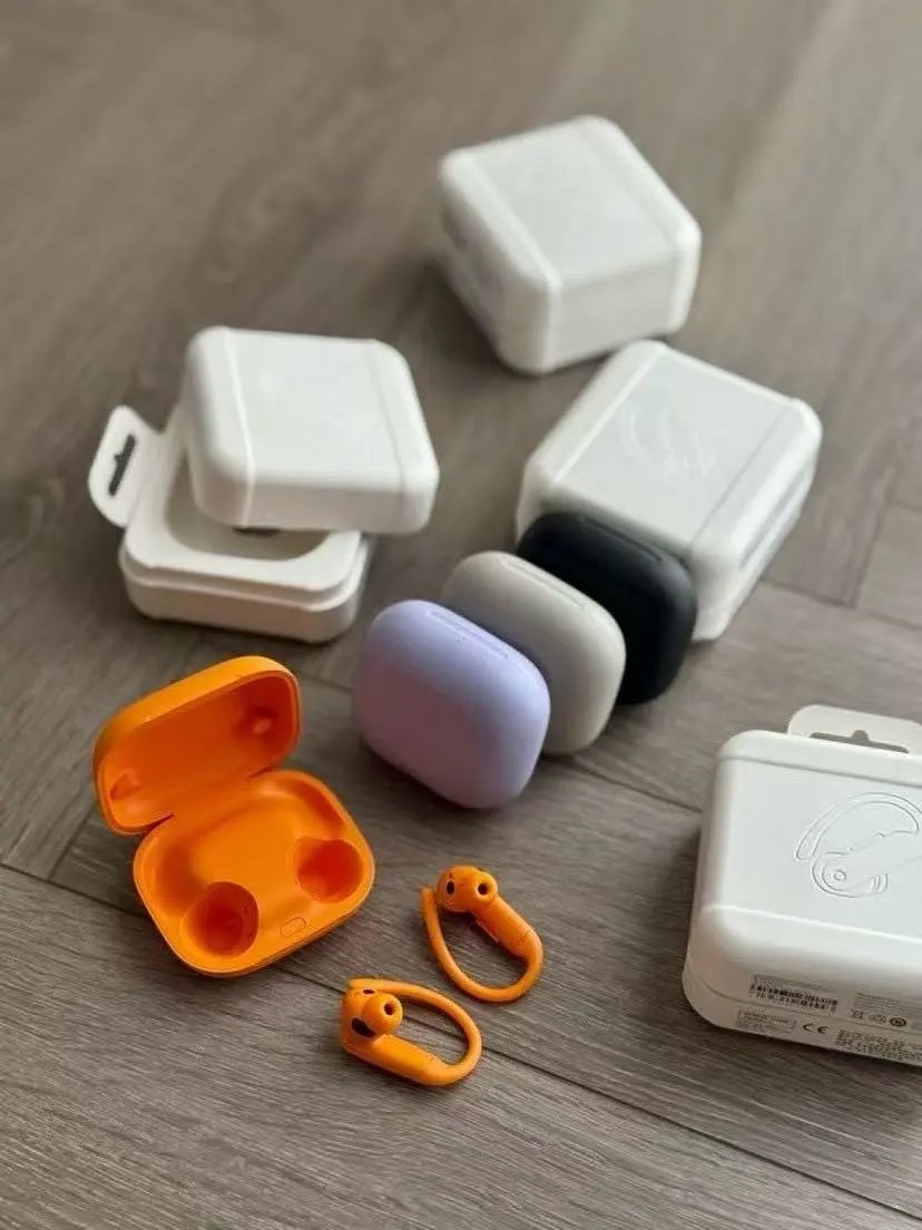 Bang & Olufsen Wireless earbuds image 6