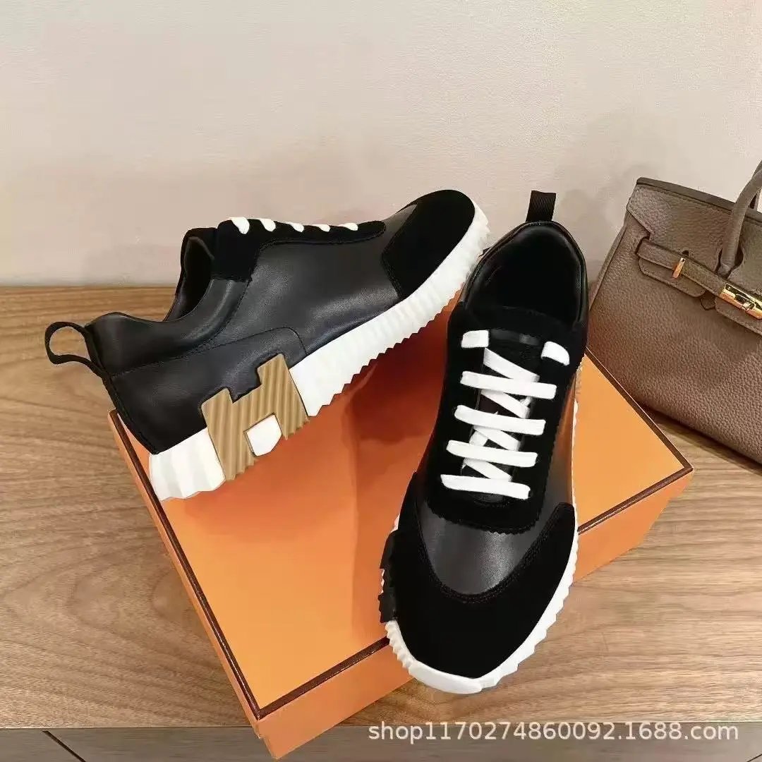 Unbranded Sneakers Low-top lace-up with ribbed sole and heel accent — 28