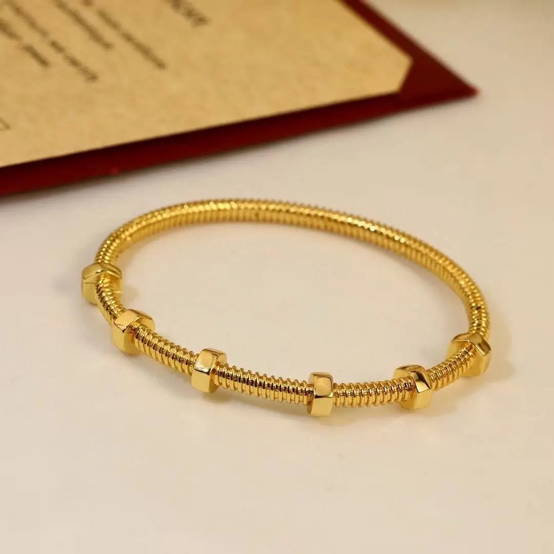 Cartier Jewelry LOVE bracelet with diamond-set screw motifs — 36