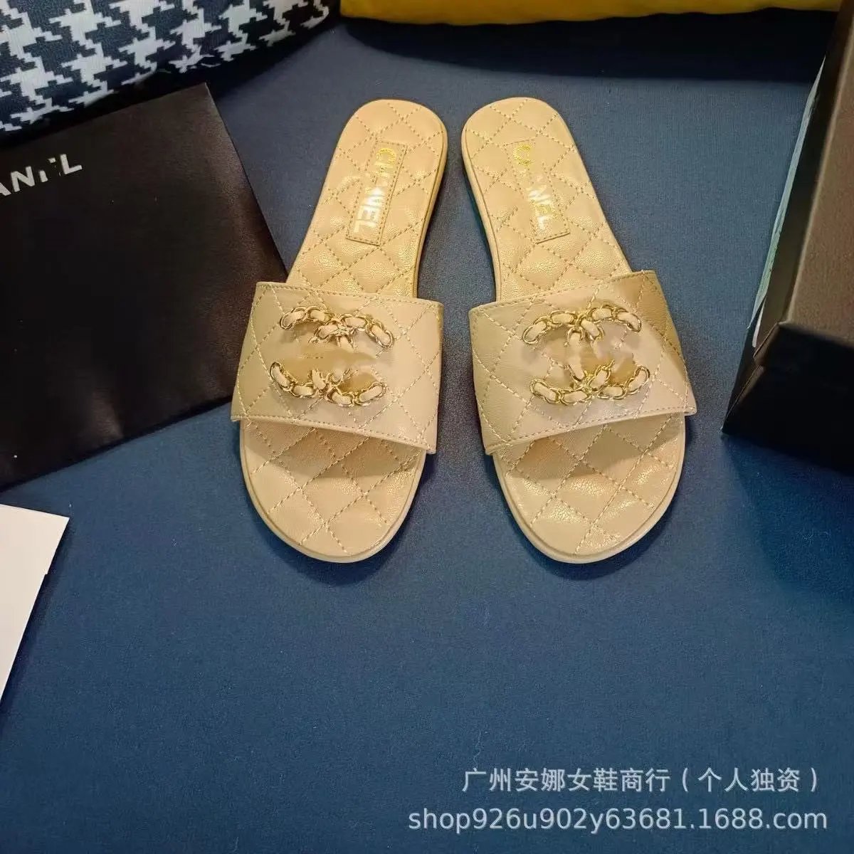 Saint Laurent Sandals Flat slide with gold YSL logo and wide strap — 34