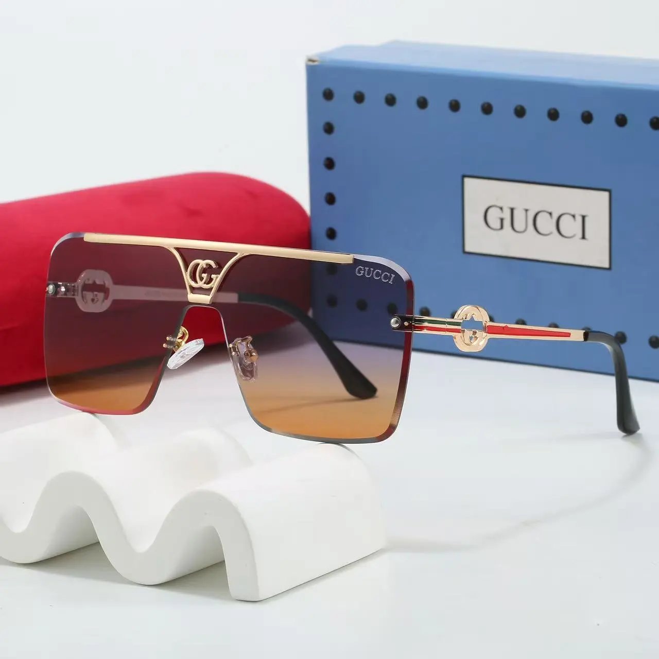 Gucci Eyewear 2293 Oversized Square Sunglasses — 26