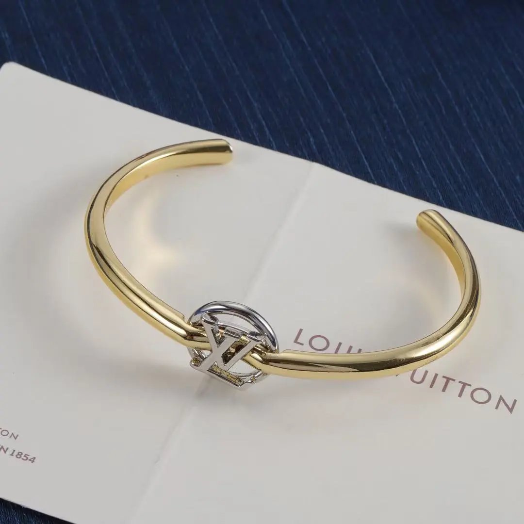 Louis Vuitton Jewelry Leather Bracelet — 37