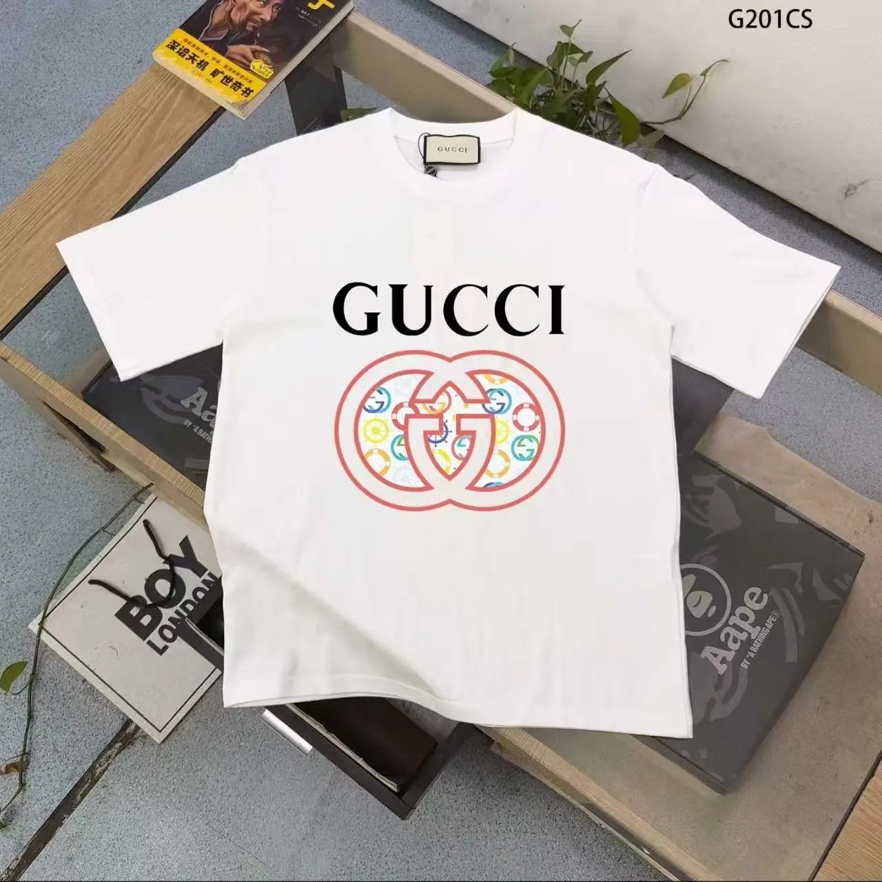 Gucci T-Shirts Short-Sleeve Logo Print — 25