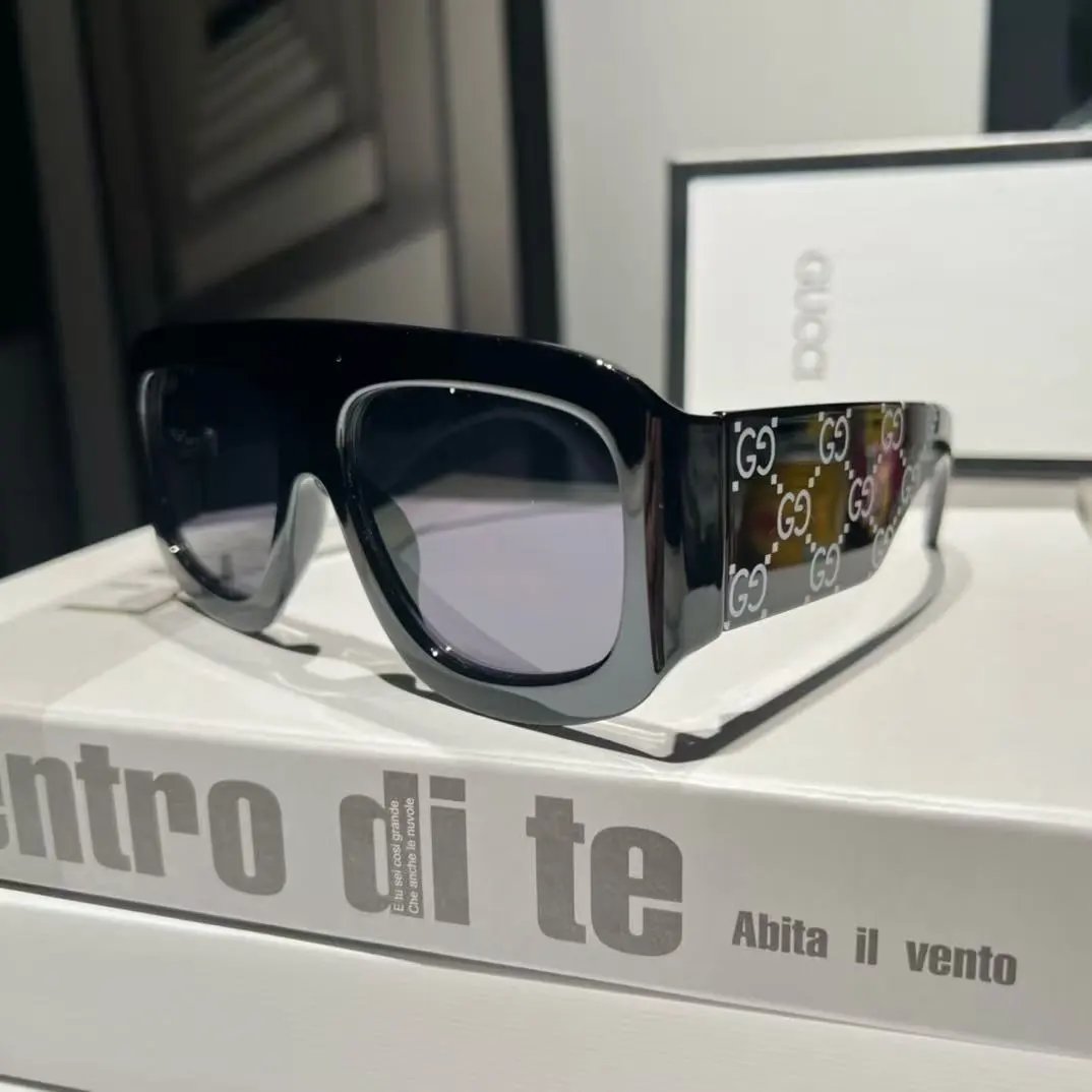 Gucci Eyewear Square Metal-Frame Sunglasses — 25