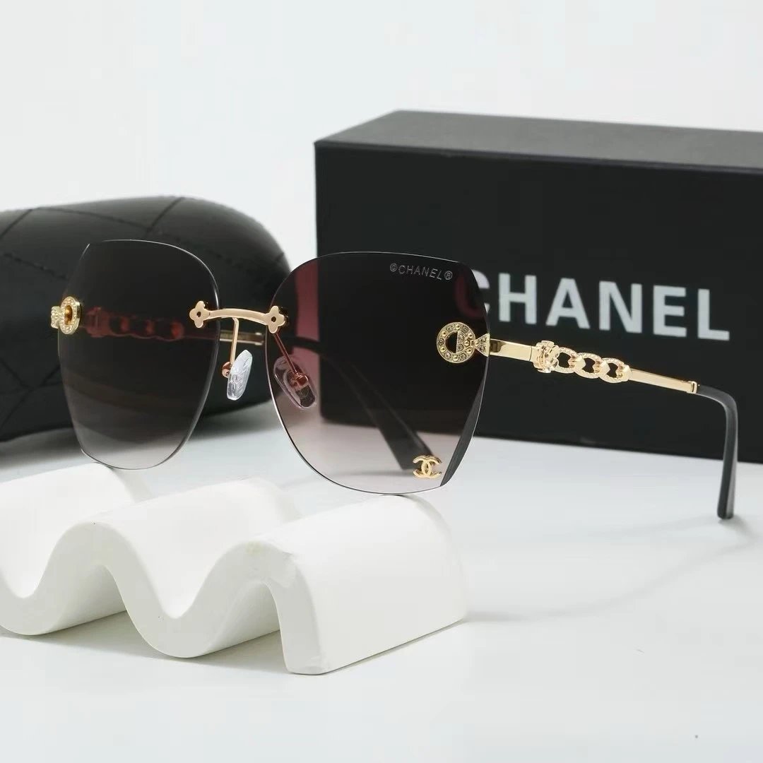Chanel Eyewear Sunglasses with round or square frames — 39