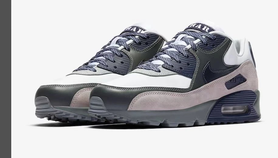 Nike Sneakers Air Max 90 — 33