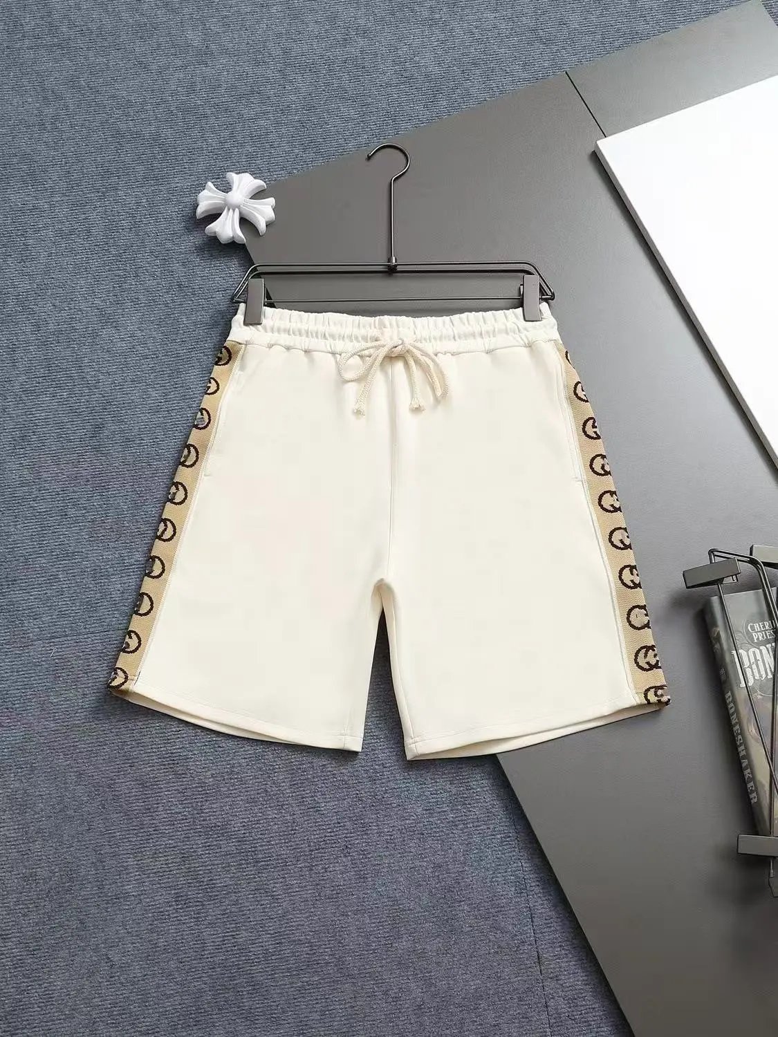 Louis Vuitton Shorts Drawstring Monogram — 40