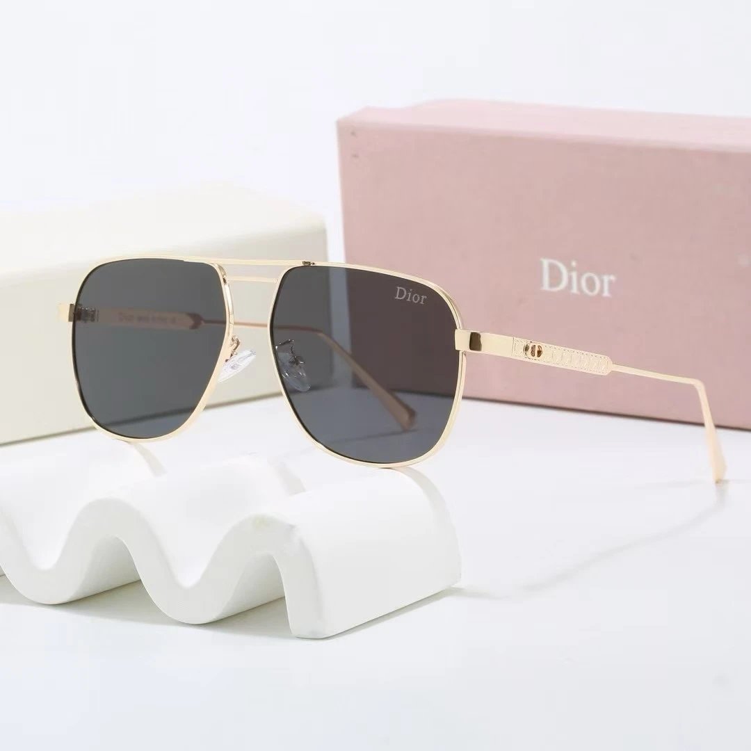 Chanel Eyewear Sunglasses with round or square frames — 40