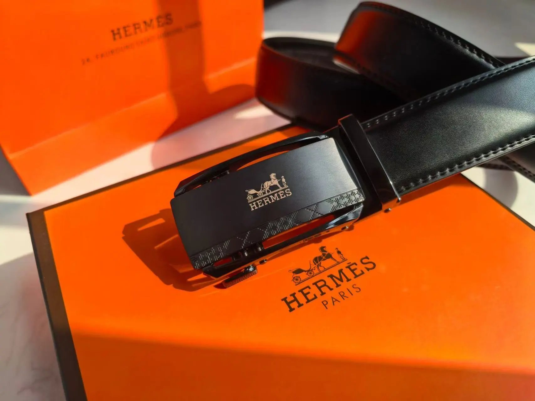 Hermès Belts K1-0118 H-Buckle Leather Belt — 38