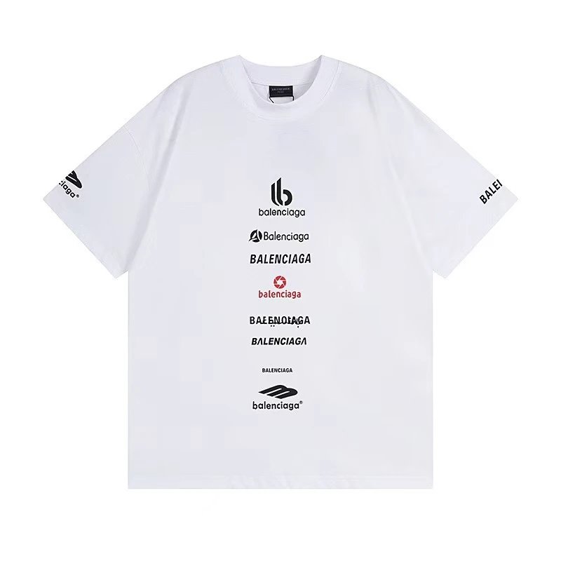 Gucci T-Shirts Short-Sleeve Logo Graphic — 31