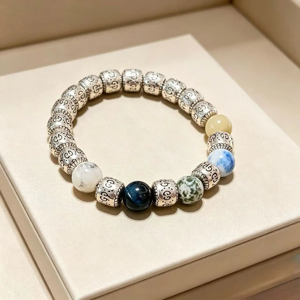 Gucci Jewelry Crystal Chain Bracelet — 10